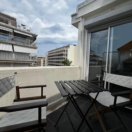 Juan Les Pins 2br Sunny Floor 50m Apartment Antibes