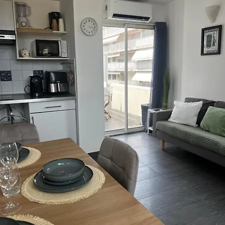 Apartment Juan Les Pins 2br Sunny Floor 50m